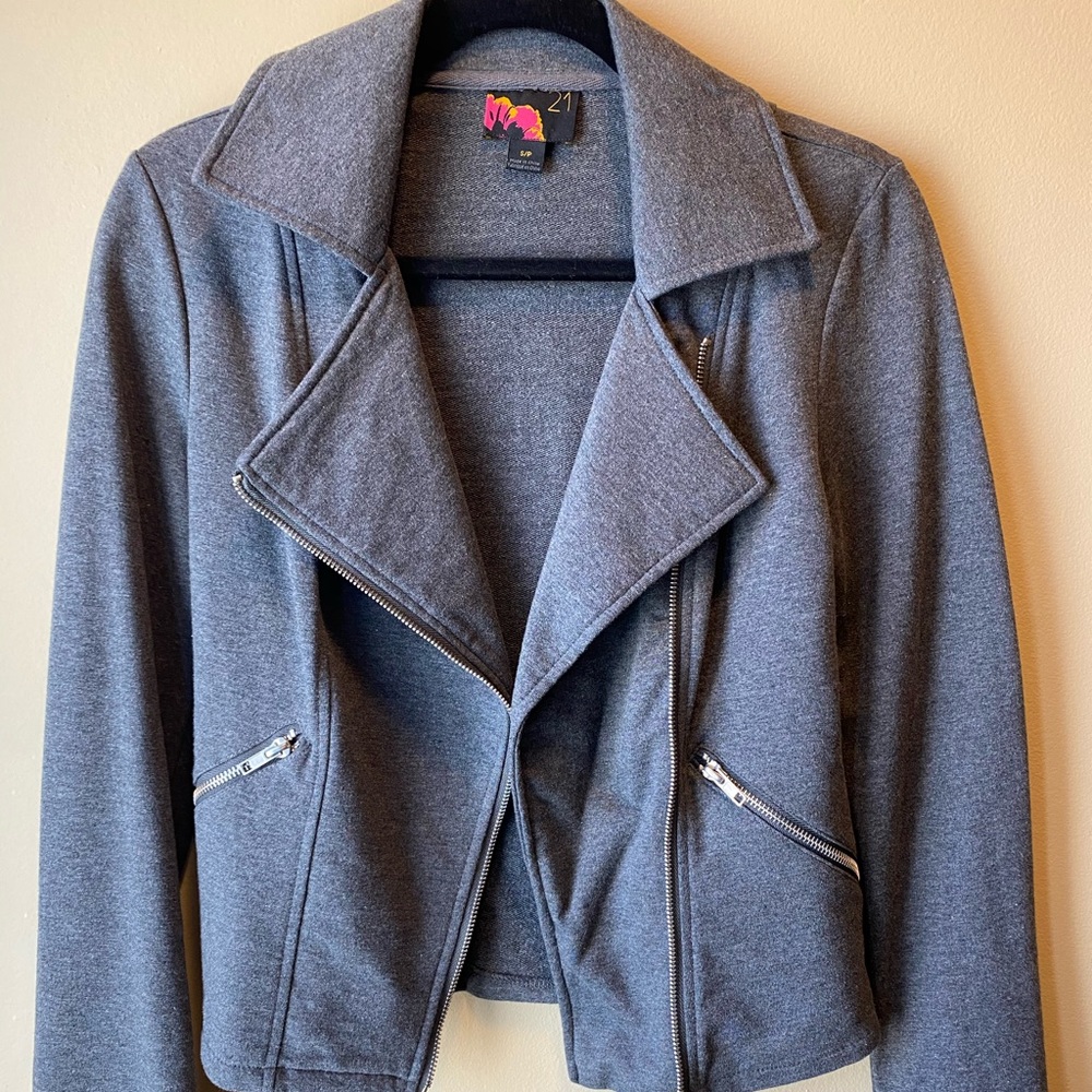 ✨BRAND NEW✨FOREVER21 GRAY JERSEY JACKET